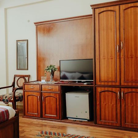 Tise Hotel カトマンズ エクステリア 写真